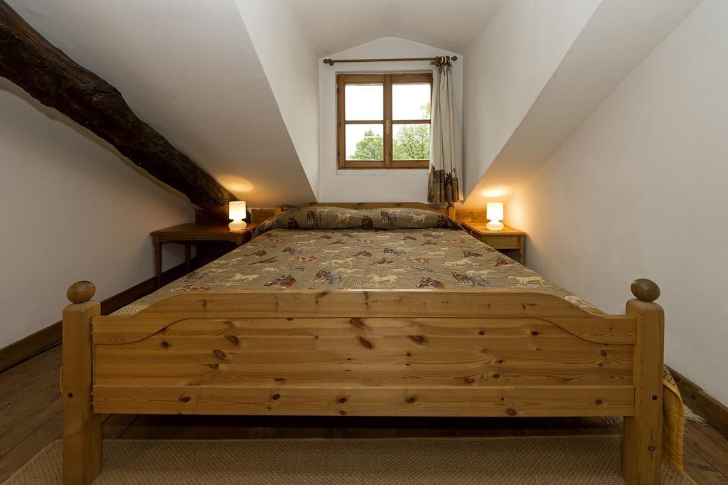 B&B Il Quadrifoglio Sciolze Exteriör bild